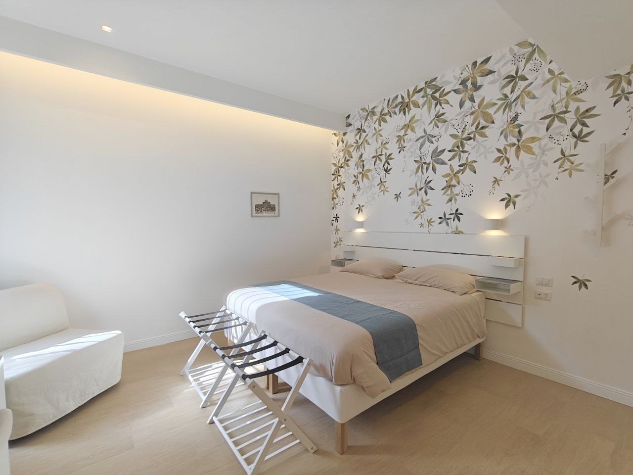 Camera Green Room con arredi naturali a Roma