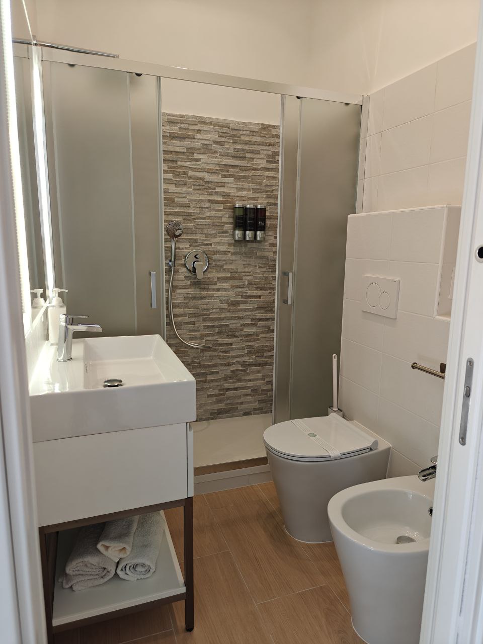 Miniatura Grey Room 5